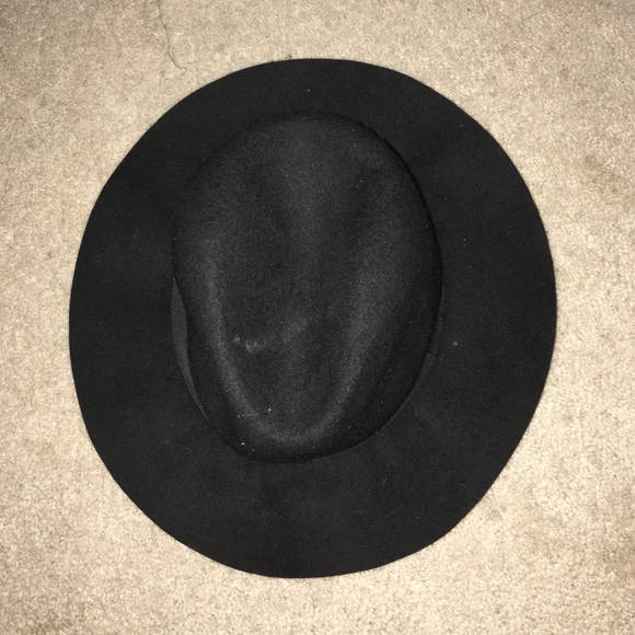 Hat - Picture 3 of 4