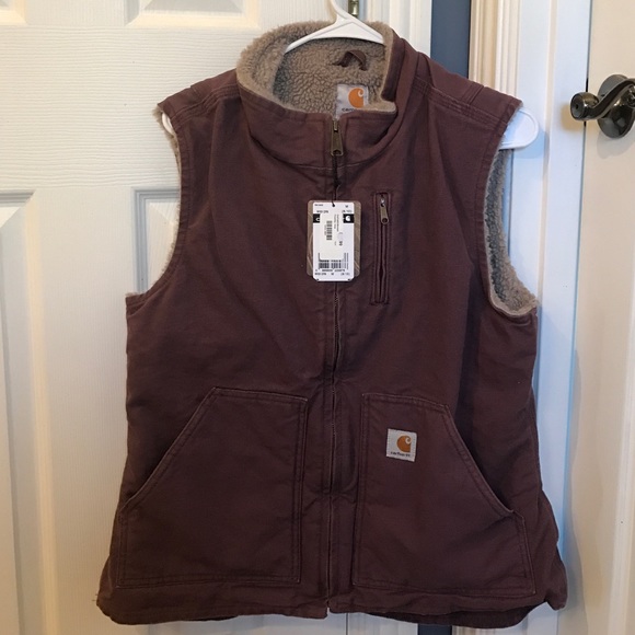 BNWT Ladies Carhartt Vest, super warm fully lined