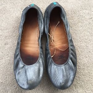 Metallic Pewter Tieks - Size 10