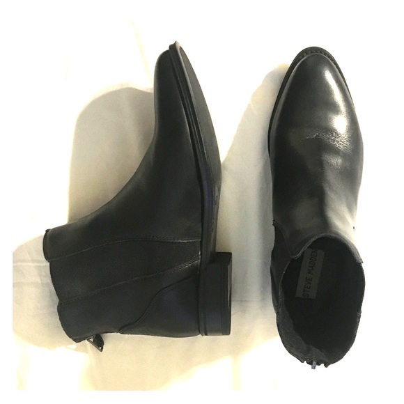 Steve Madden Chelsea boots