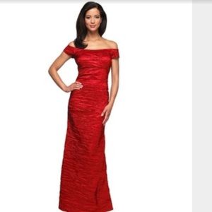 🌹SALE🌹Alex Evenings red ruched gown