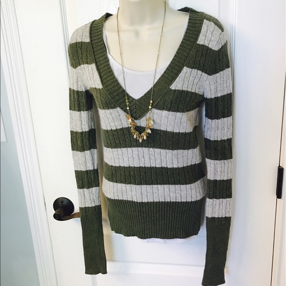 American Eagle Outfitters Sweaters - American Eagle Outfitters Green and Grey Sweater