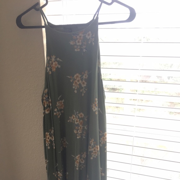 SOlD!!! Summer dress - Picture 1 of 4