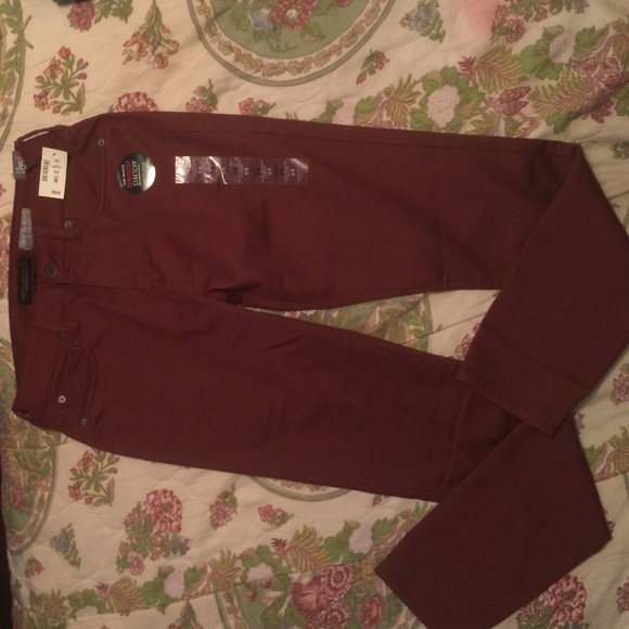 Brand New Aeropostale High-Waisted Jeans