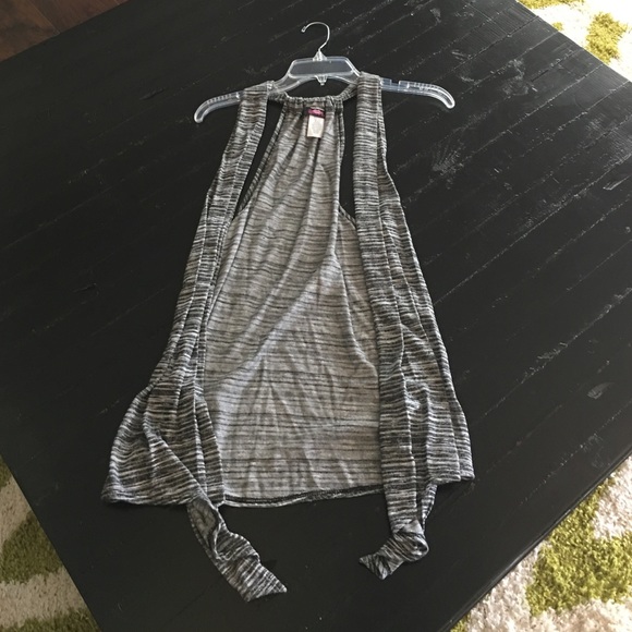 Gray and black striped sleeveless cardigan