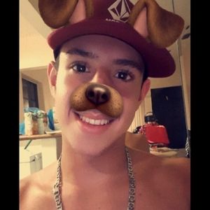 Meet your Posher, Victor