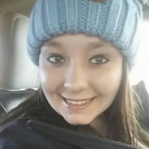 Meet your Posher, Brittney