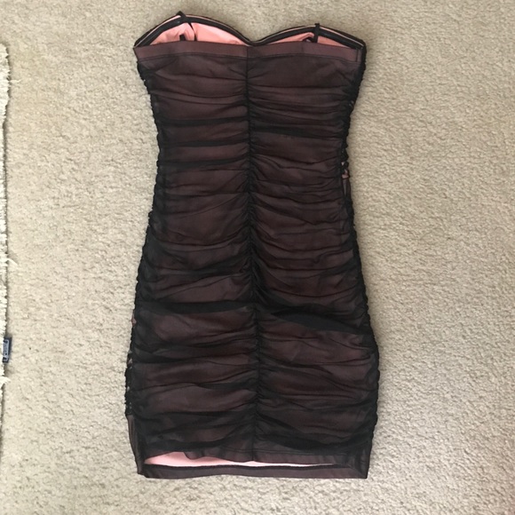 Pink lace body dress - Picture 2 of 2