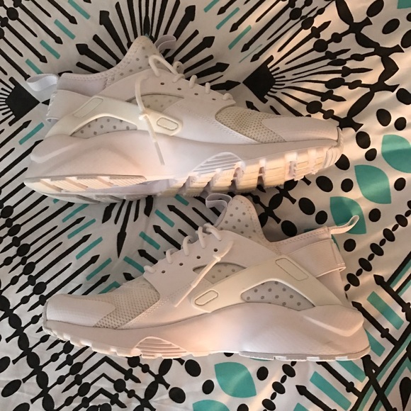 ✔️Nike huaraches✔️