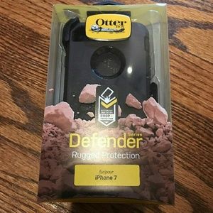 2 Otterbox Defender Cases for iPhone 7 *RESERVED*