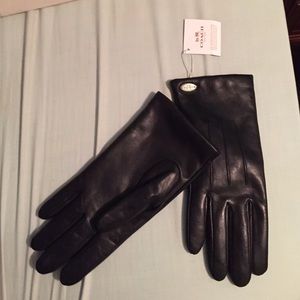BRAND NWT GENUINE LEATHER COACH GLOVES
