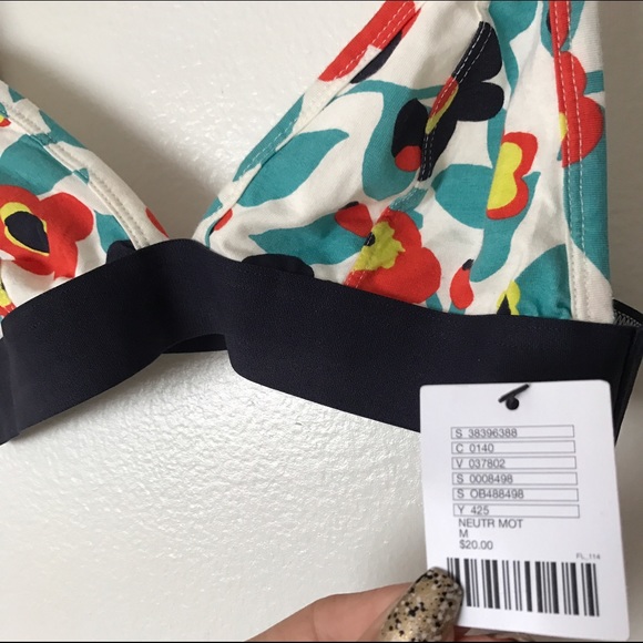 NWT UO Floral Triangle Cotton Bralette - Picture 2 of 3