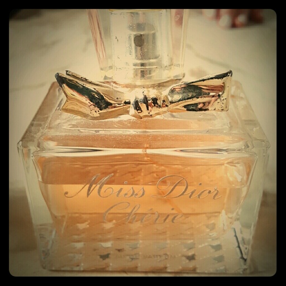 Miss Dior Cherie eau de parfu