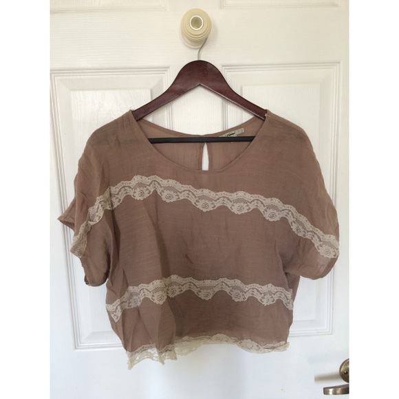 beige floral trim top - Picture 1 of 2