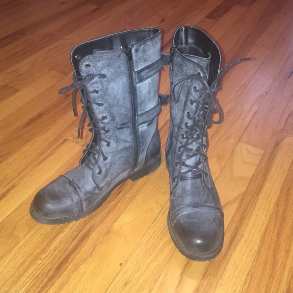 Brekelles combat boots