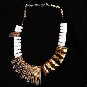 Gorgeous Anthropologie statement necklace