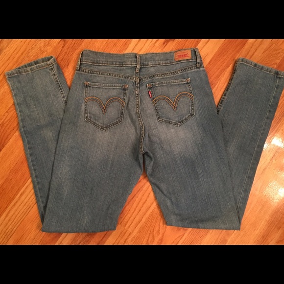 Everyday Levi's - Picture 2 of 4