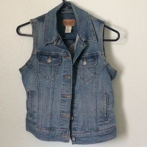 Levi jean vest