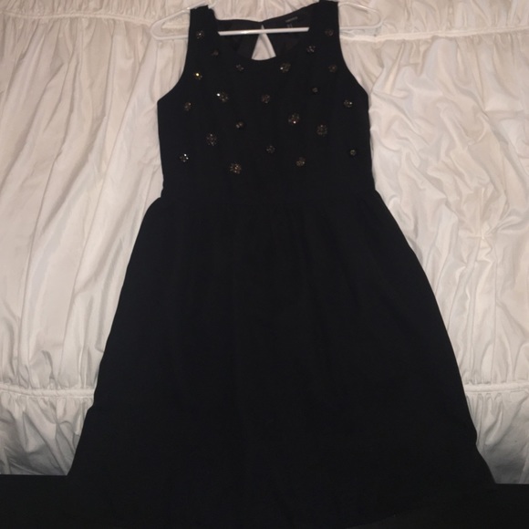 Black dress form Forever 21