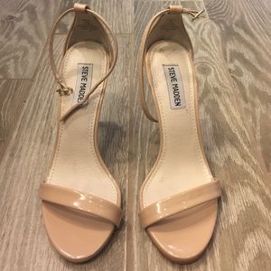 Steve Madden nude "Stecy" pump