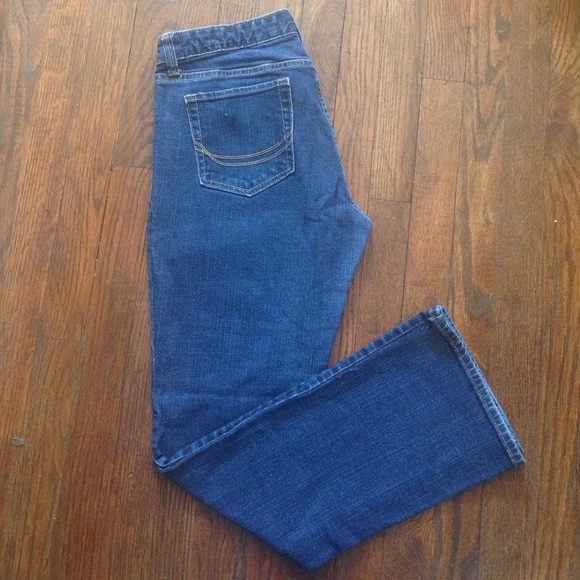 Old Navy Denim - ⬇️s a l e. Old Navy jeans