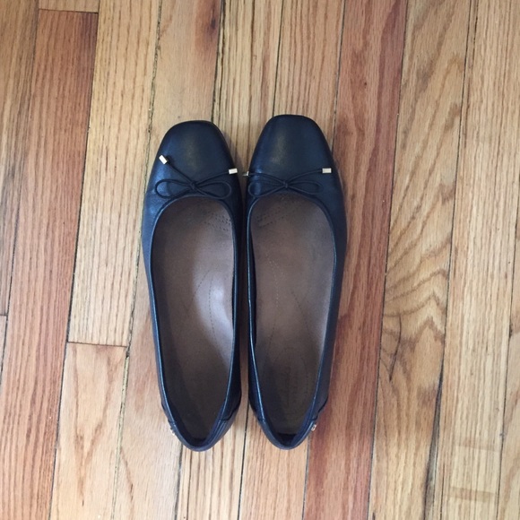 Black clarks ballet-flats