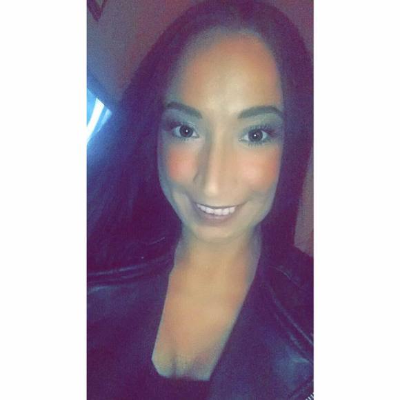 Meet your Posher, Valentina