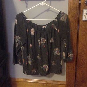 American Eagle Outfitters top