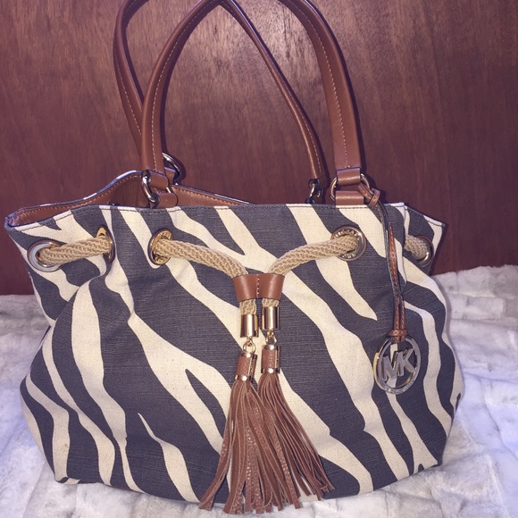 MICHAEL KORS LRG ZEBRA BAG