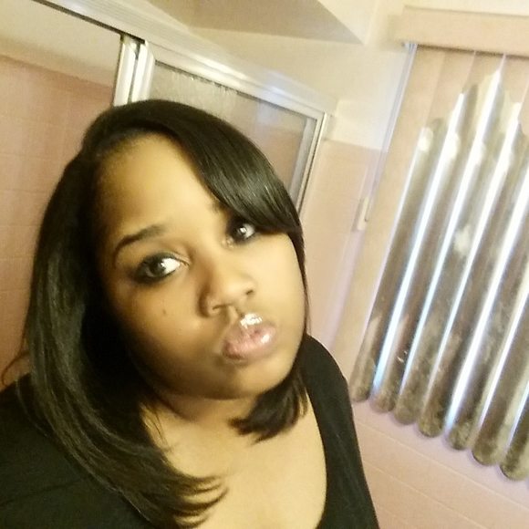 Meet your Posher, Tameka