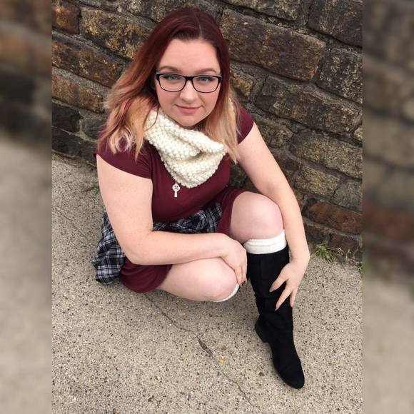 Meet your Posher, Alyssa