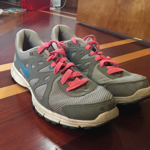 Nike Revolution2 sneakers