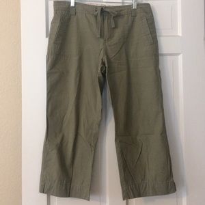 Old Navy Army Green Khaki Capris