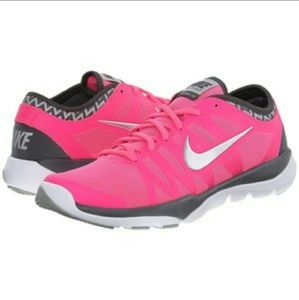 NEW Nike Shoes