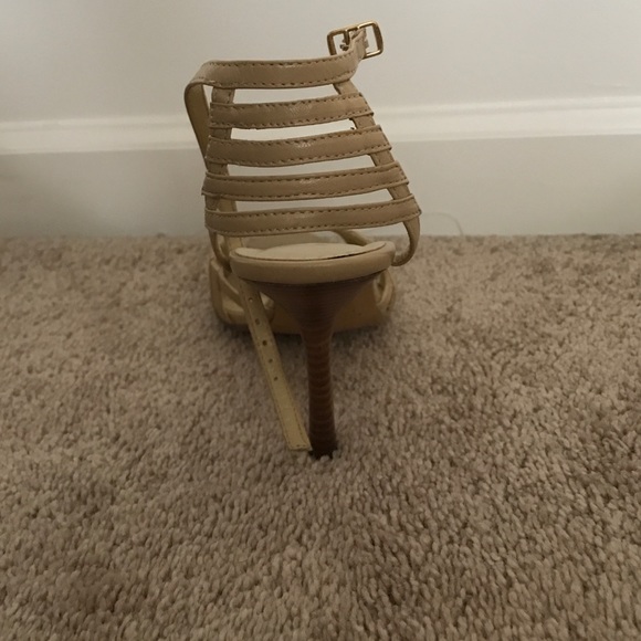 Shoes - Picture 3 of 4