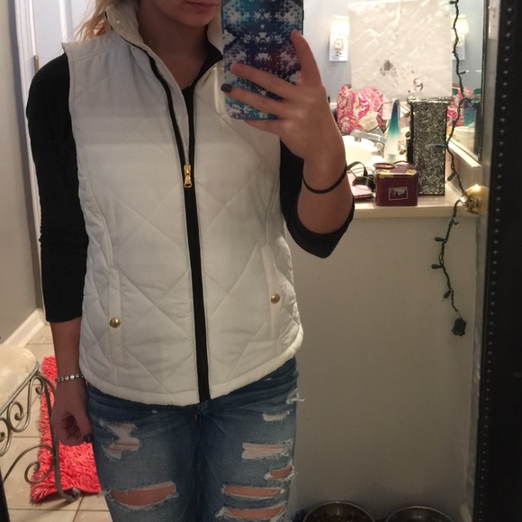 White vest
