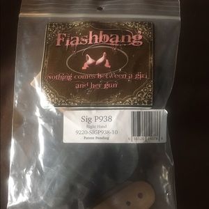 Flash bang concealed carry holster for Sig  P-938