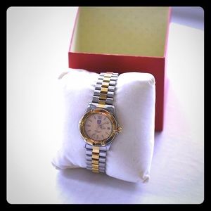 TAG Heuer 2000 Series Quartz - unisex