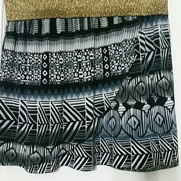 Aztec Top - Picture 2 of 3