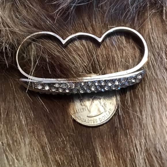 Very cute knuckle ring ❤️️ - Picture 3 of 4