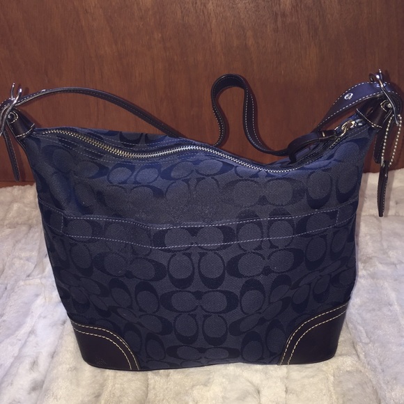 Coach shoulder bag