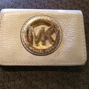 AUTHENTIC Michael Kors PRICE DROP 👀☃