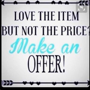 KISSING 2016 BYEE👋🏻 MAKE AN OFFER!