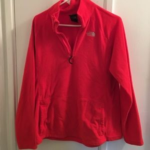 North face pullover