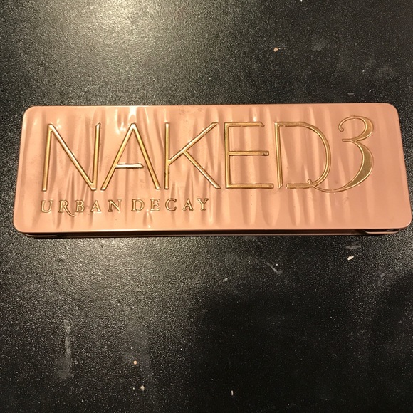 Authentic Naked 3 eyeshadow palette
