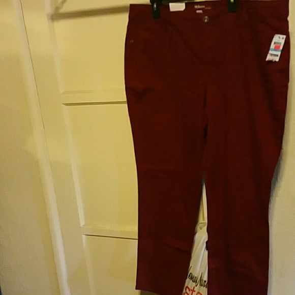 Style and co burgundy tummy control jeans - Picture 1 of 2