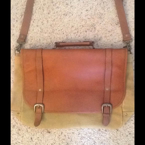 Vintage Handbags - Final Sale! VINTAGE ALL LEATHER MESSENGER BAG