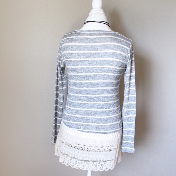 SMALL Grey Striped Long sleeve top Lace /Crochet - Picture 5 of 6