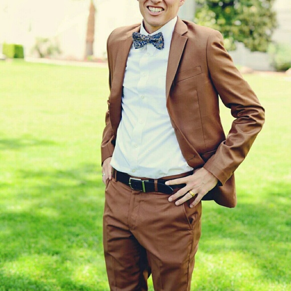 Men's Dress Suit - Picture 1 of 3