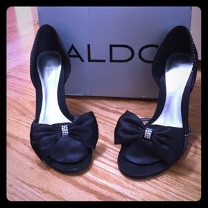 Aldo Satin Bow Tie Heels Size 37 US 7